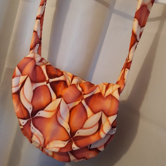 Modern Artsy Birds Doves Purse Shoulder bag Red Pink Peach Softshell Quilted Sml - Picture 1 of 5